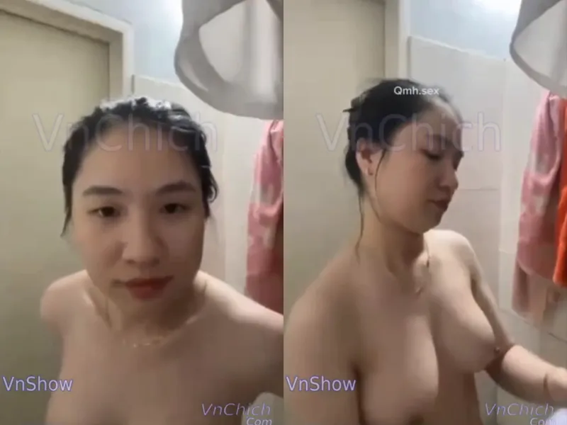 Gái vú bự, vừa call với em người yêu vừa tắm